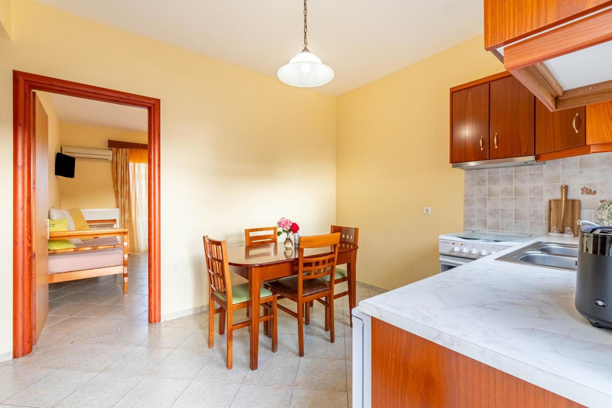 Kosmos St7 In Agios Stefanos Apartment *