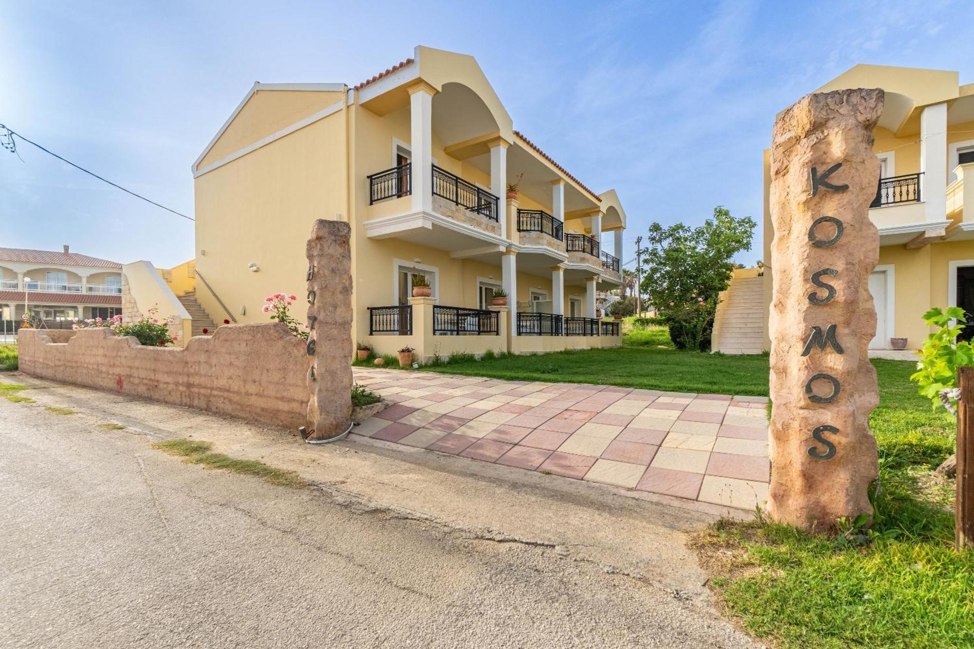 Kosmos St7 In Agios Stefanos